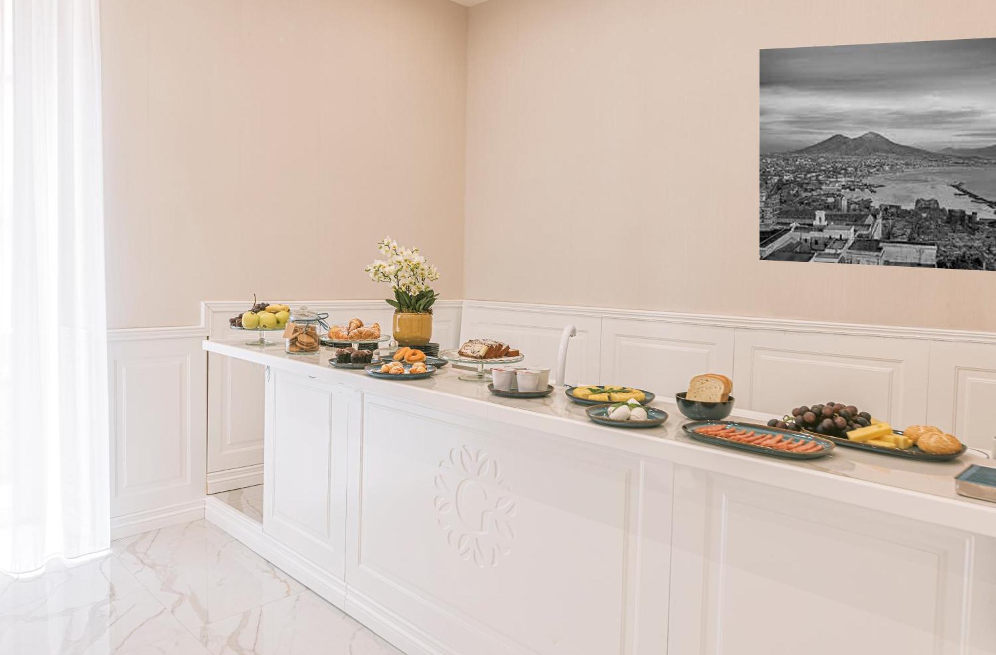 Gentile Suite & Spa Vomero Naples Exterior photo