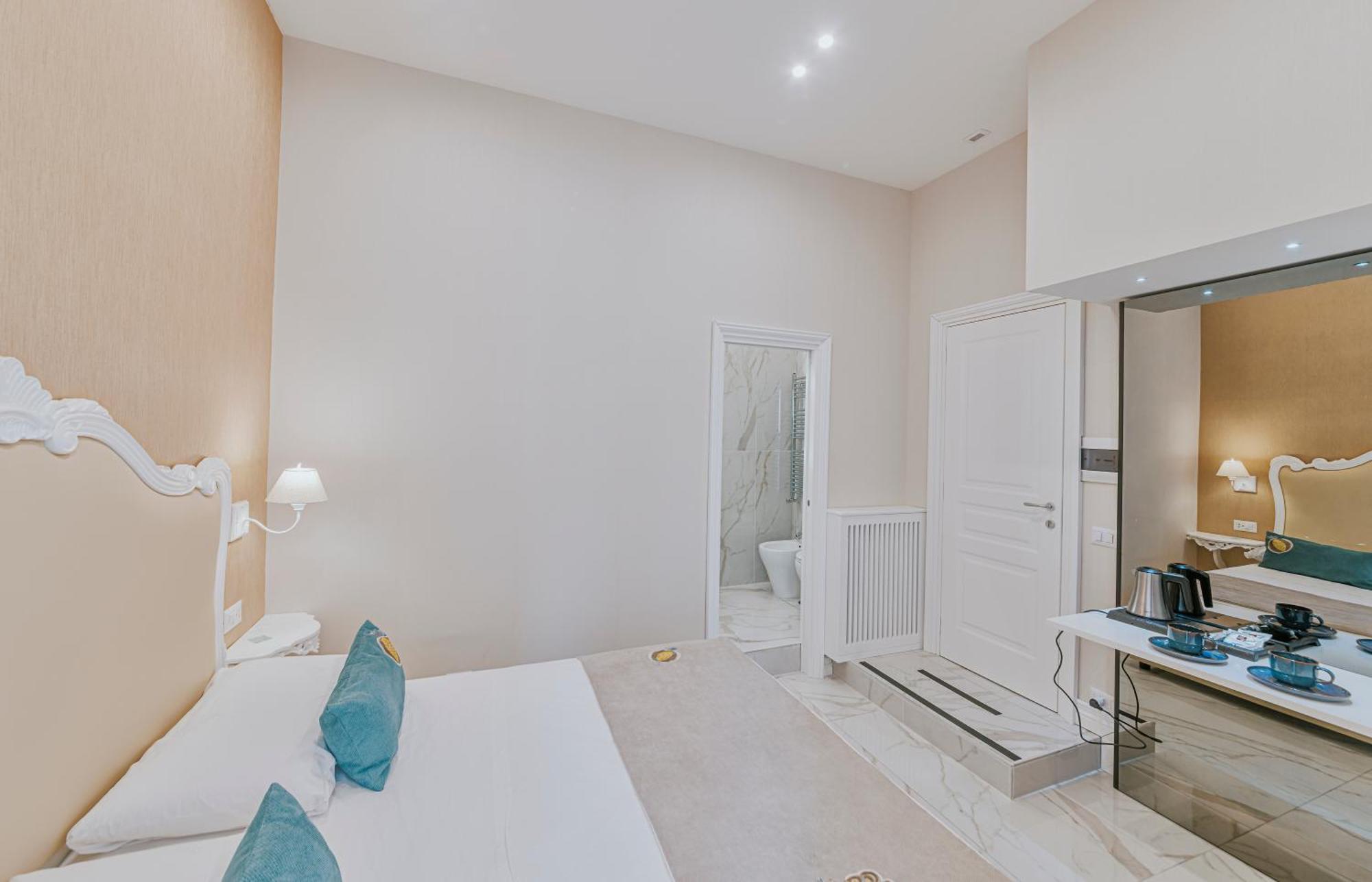 Gentile Suite & Spa Vomero Naples Exterior photo